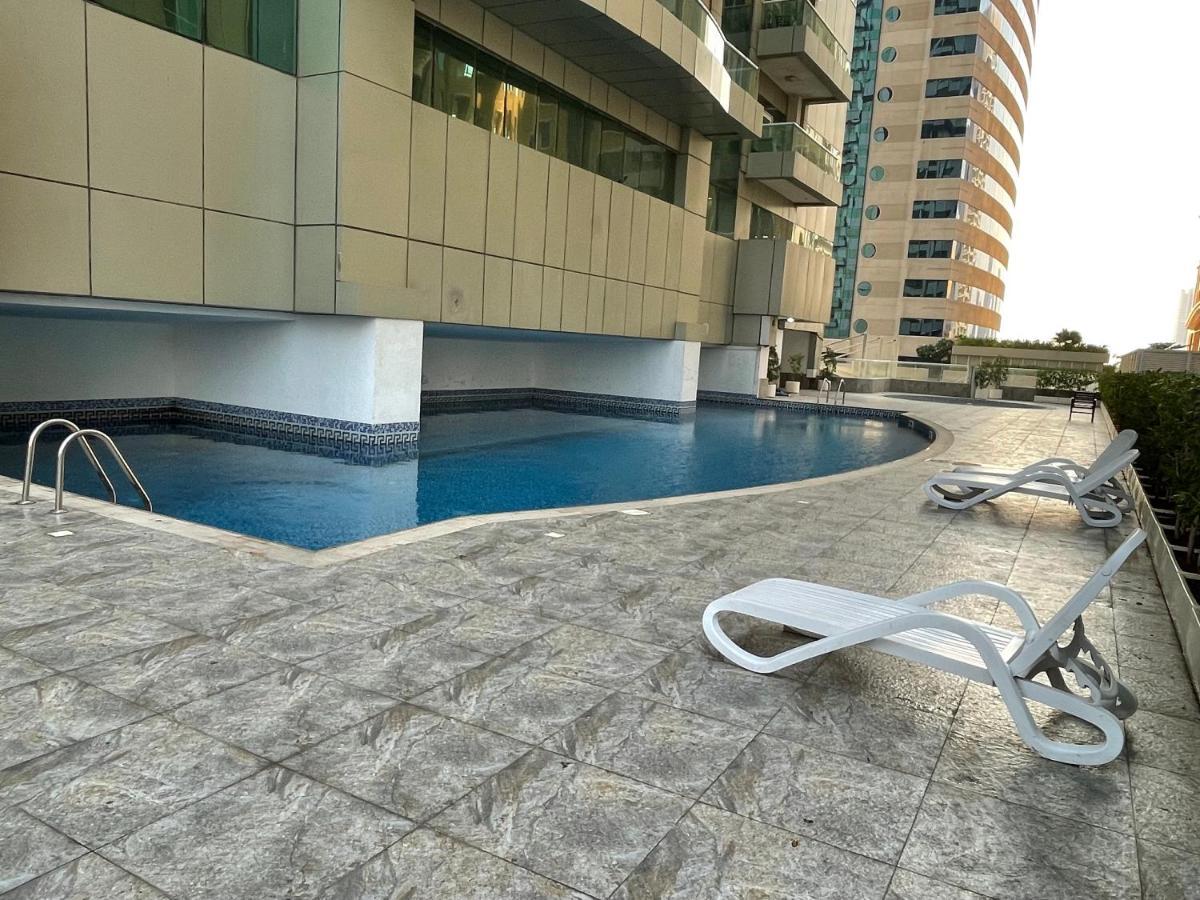 Sea View 1Br Apartment - Marina Pinnacle Dubai Eksteriør billede