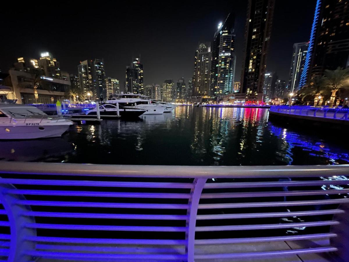 Sea View 1Br Apartment - Marina Pinnacle Dubai Eksteriør billede